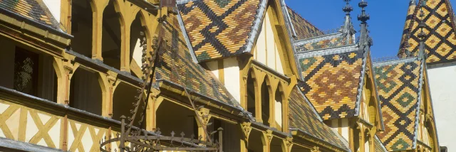 Hospices De Beaune Cour Interieure Puit 3