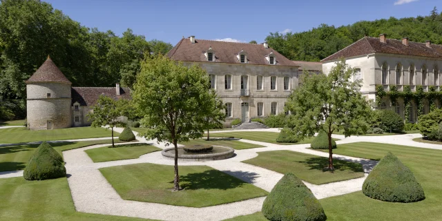 Abbaye De Fontenay Jardin