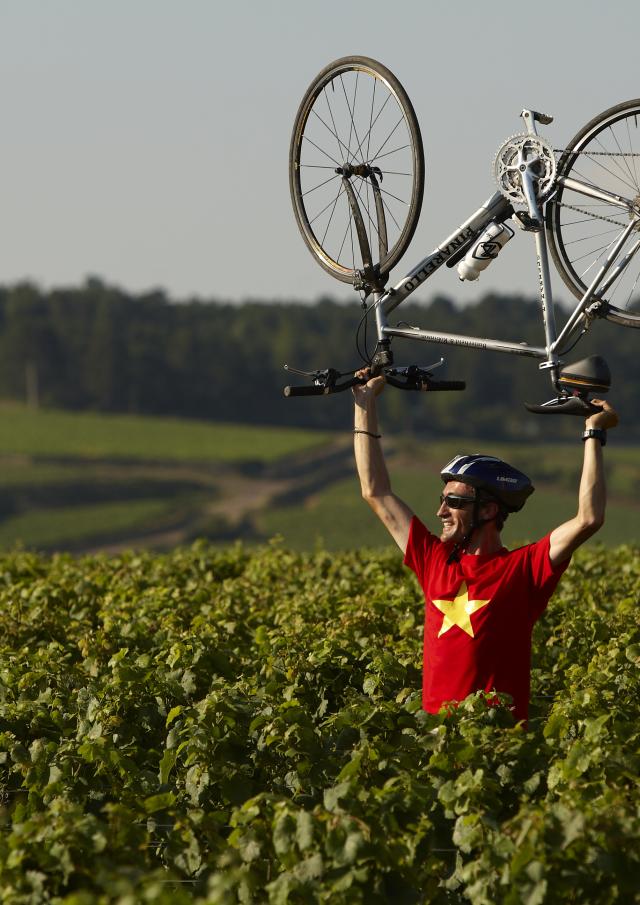 Cycliste Velo Vignes Bourgogne