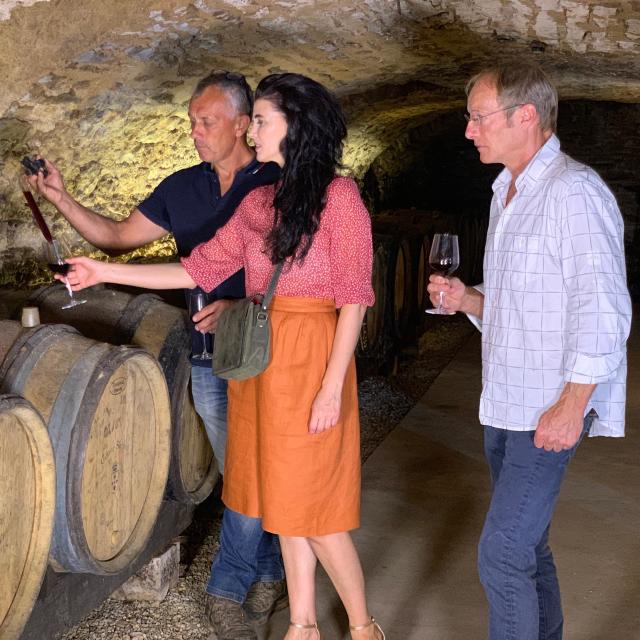 Couple dégustation Corton rouge Caves Domaine Comte Senard