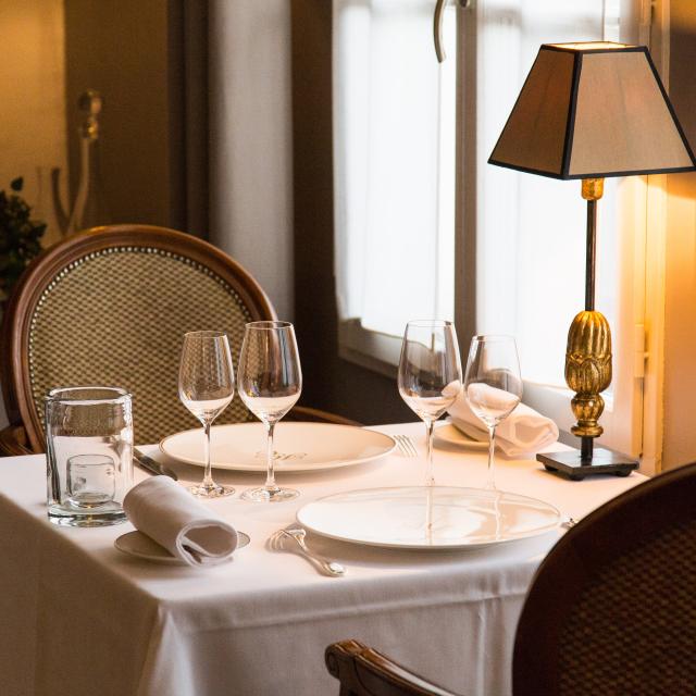 Mesa Dejeuner Hotellerie Cedre Et Spa Beaune
