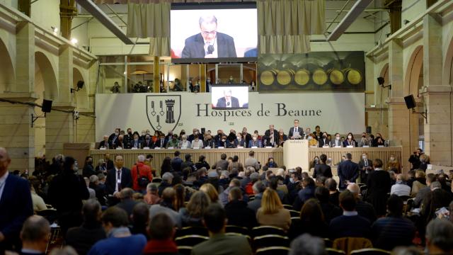 Vente de Charité des Vins des Hospices de Beaune 2021 aux Halles