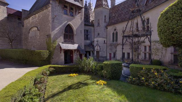 rochepot-vilalge4