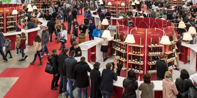 vdv-wine-stand