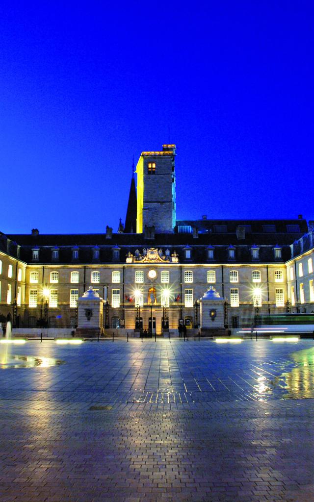 ville-dijon-bourgogne-place-liberation