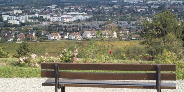 vue-banc-montagne-beaune