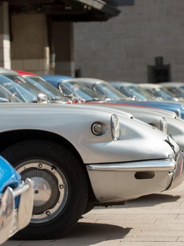 beaune-halle-cars