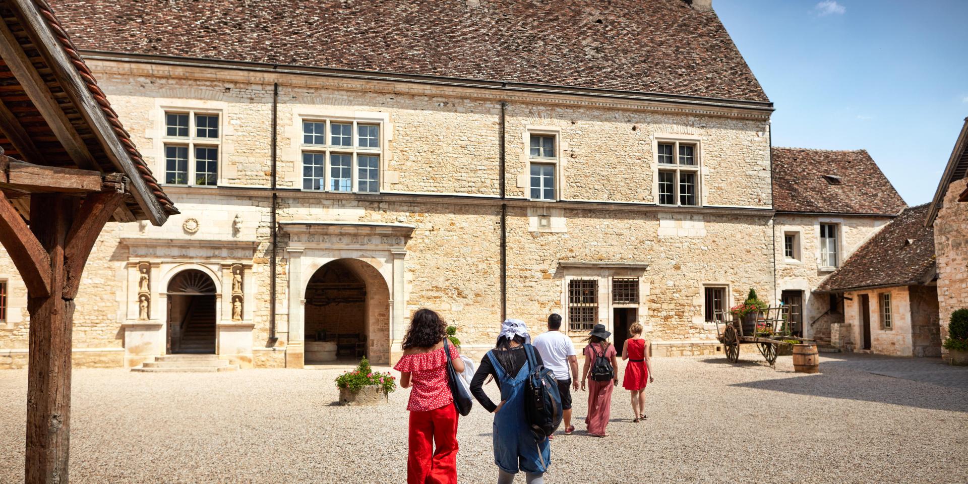 chateau-clos-de-vougeot-visite
