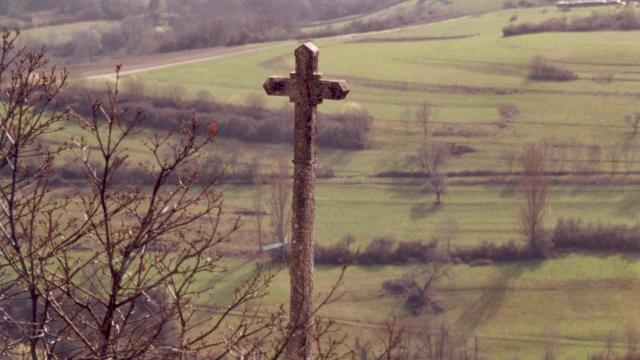 mavilly-mandelot-croix-hiver