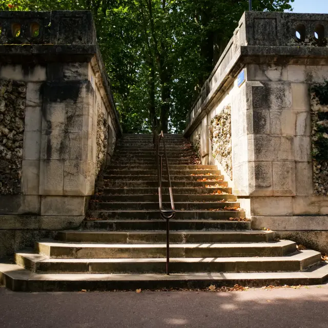 Square Des Lions Beaune