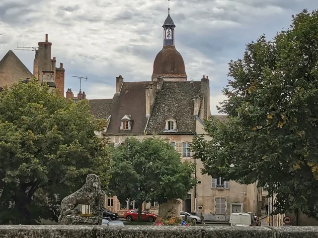 Square Des Lions Beaune