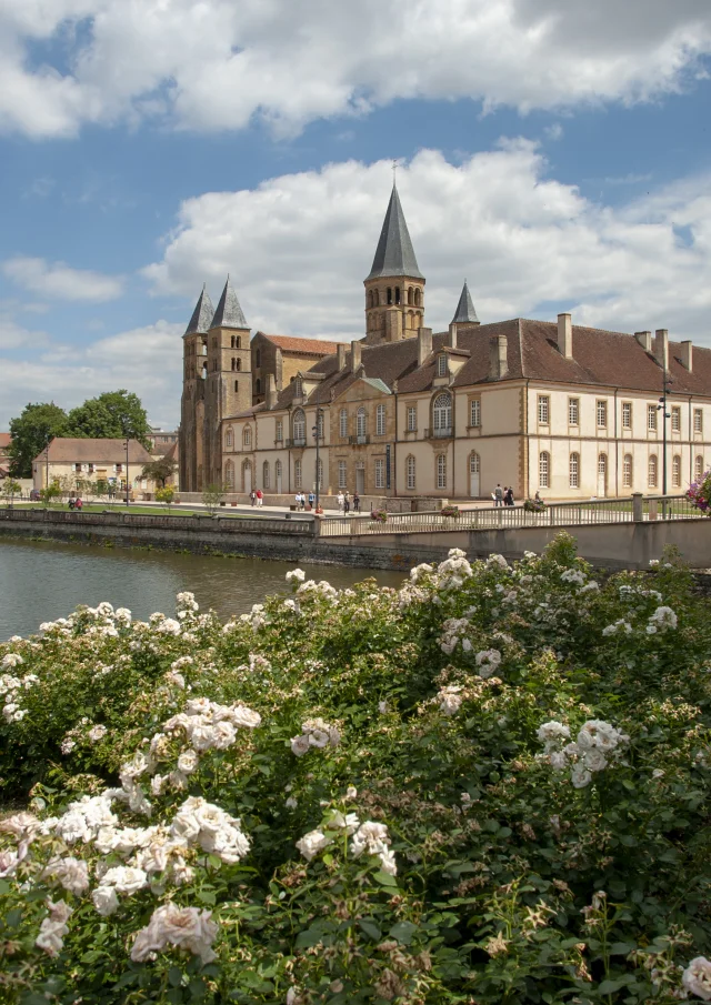 château sur l'eau Paray-le-Monial