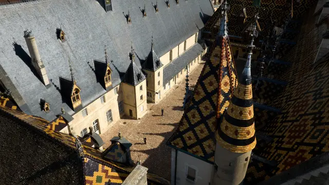 Visiter Hospices De Beaune Toit Vue Aerienne Studio Piffaut 1
