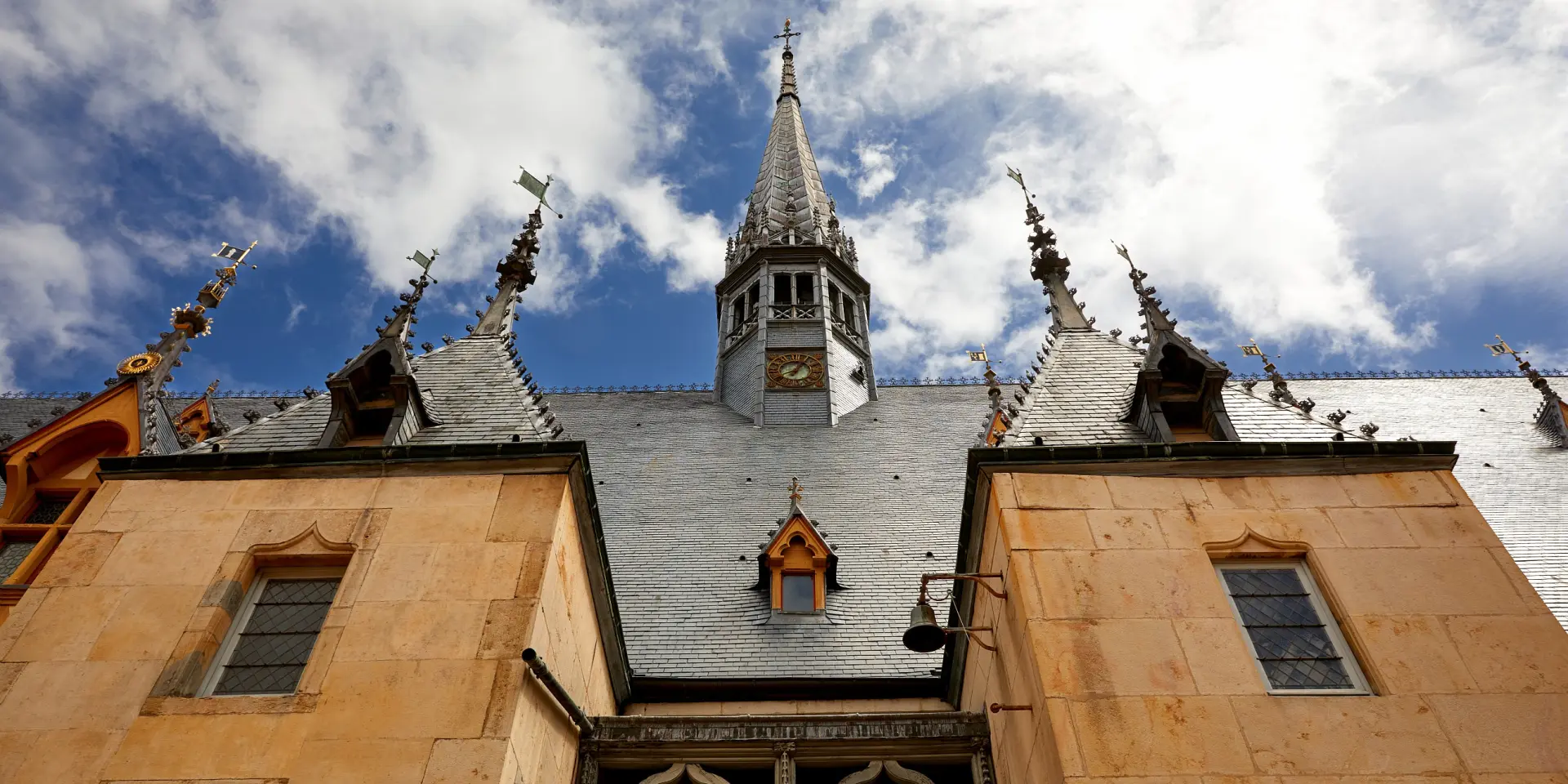 Cour D'honneur_Hotel-Dieu des Hospices Civils de Beaune