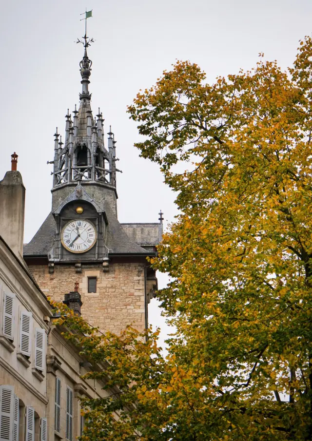 Que Voir A Beaune Beffroi Gaelle Bourhis